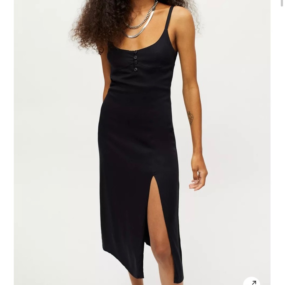 COPY - Urban Outfitters Black Slit Midi Dress X-SMALL
